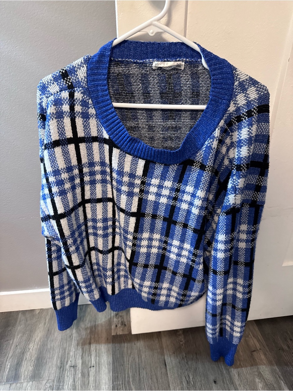 89th & Madison Blue, White & Black Plaid Crewneck Sweater